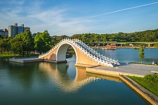 台北內湖大湖公園錦帶橋