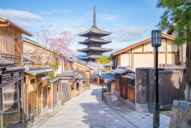 京都八重塔