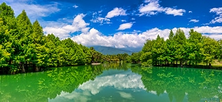 花蓮雲山水