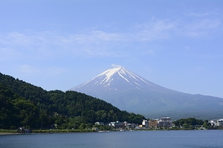 《日本》初夏の富士山・河口湖