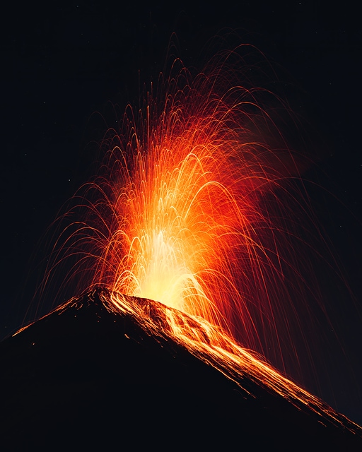 火山爆發/The Eruption